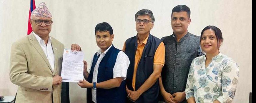 मुख्यमन्त्री कार्कीलाई एमाले विराटनगर महानगरकाे ध्यानाकर्षण 