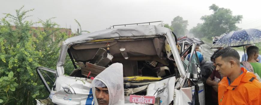  बस र माइक्रो ठोक्किँदा १३ यात्रु घाइते, दुईको अवस्था गम्भीर