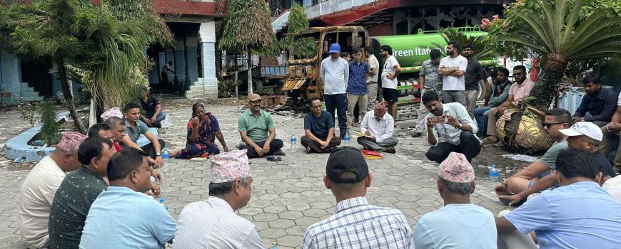 खाली भूँइमा इटहरी उप महानगरपालिकाको कार्यपालिका बैठक 