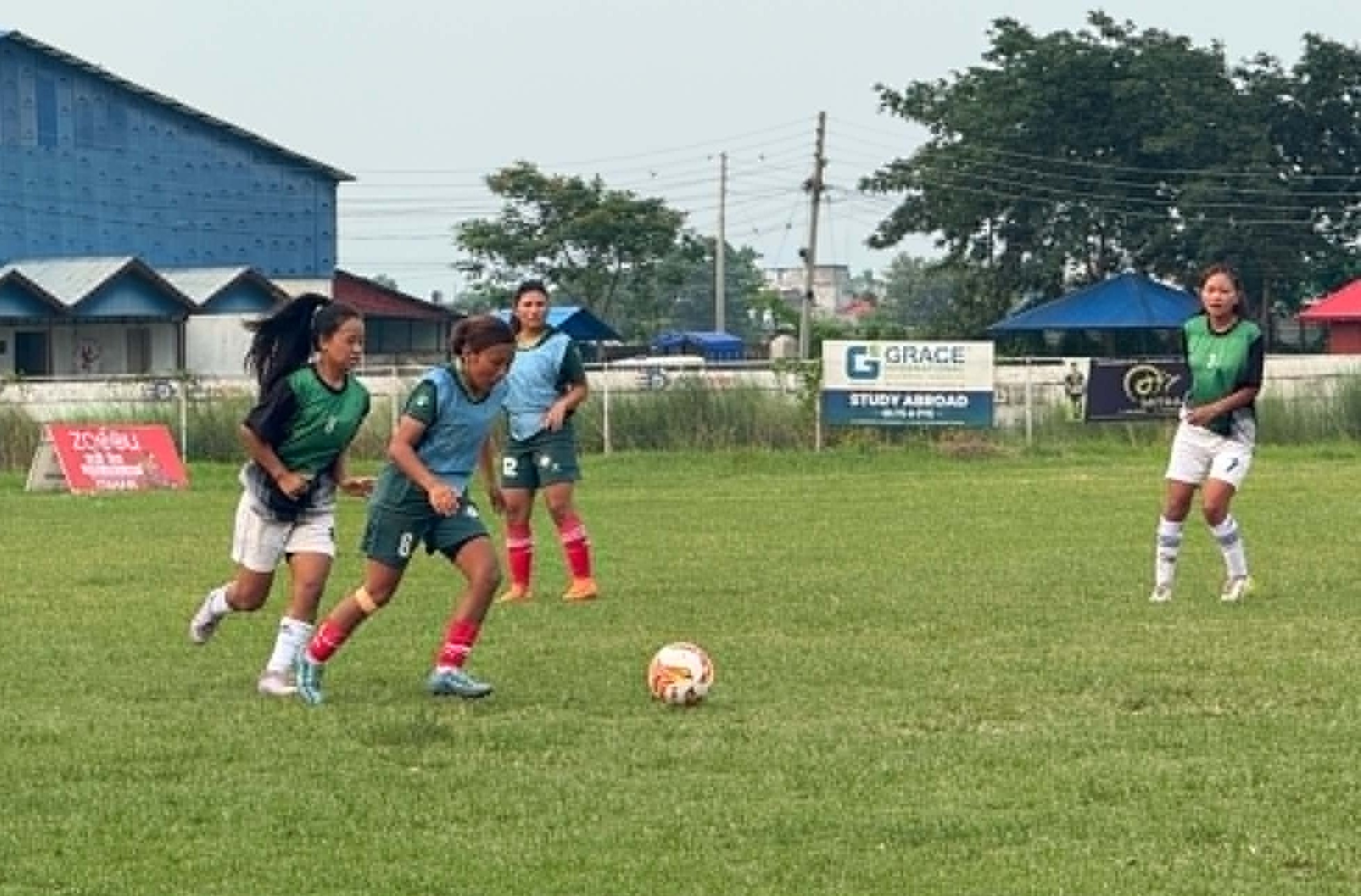mahila football 1